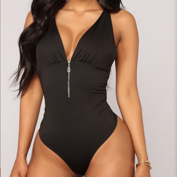 Fashion Nova Tops - NWOT Fashion Nova Black bodysuit